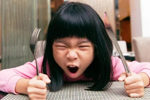 Những hành động tưởng yêu con nhưng vô tình làm hư con
