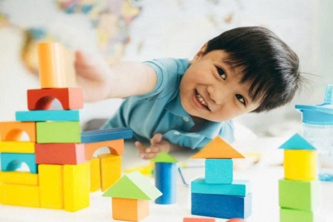 May mắn lớn nhất của cha mẹ là được 4 kiểu ông bà sau phụ giúp chăm sóc con cái: Trẻ lớn lên kiểu gì cũng thông minh, khéo léo!