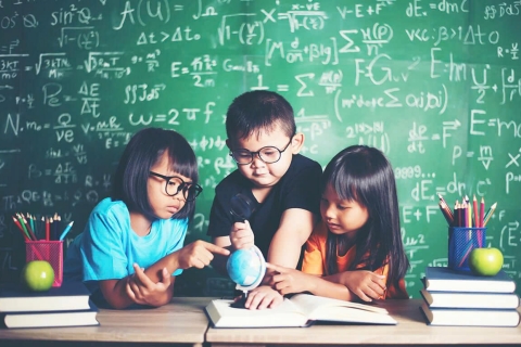 Không phải IQ cao, đây mới là bí mật khiến 1% học sinh luôn đứng đầu lớp - 4 điều mà cha mẹ ít khi dạy con